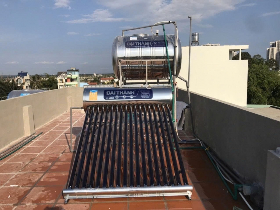 chan bon nuoc inox tan a dai thanh